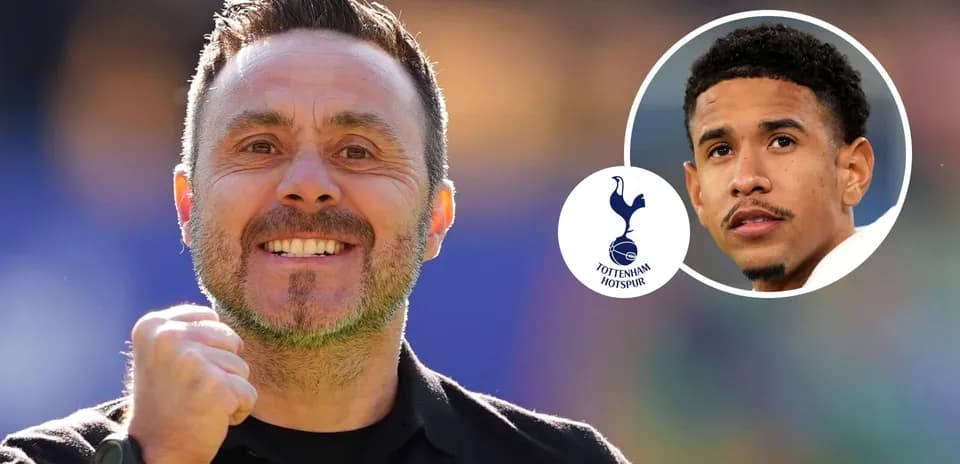Entrenador de Tottenham sonriente con jugador destacado
