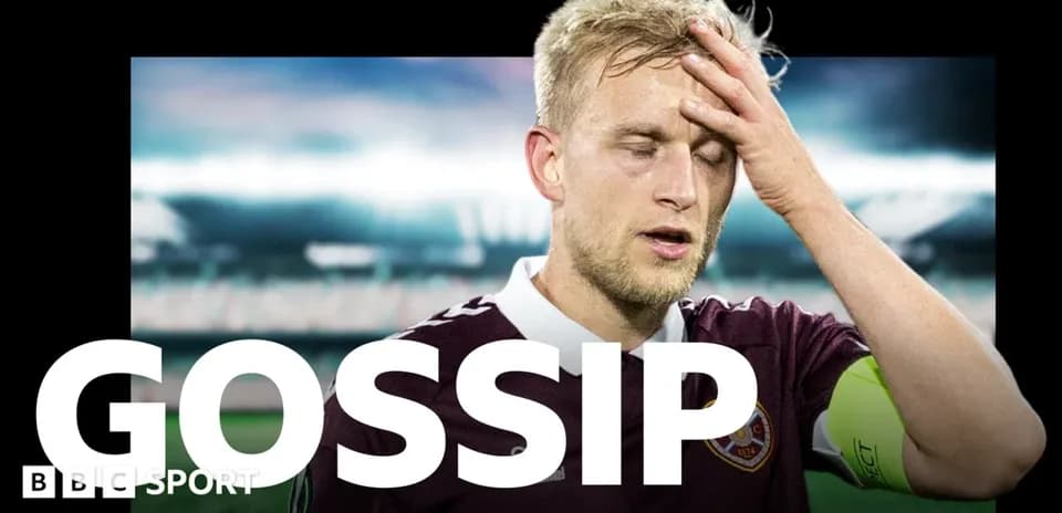 Jugador de fútbol con camiseta de Hearts, preocupado