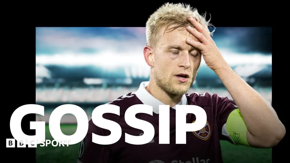 Jugador de fútbol con camiseta de Hearts, preocupado