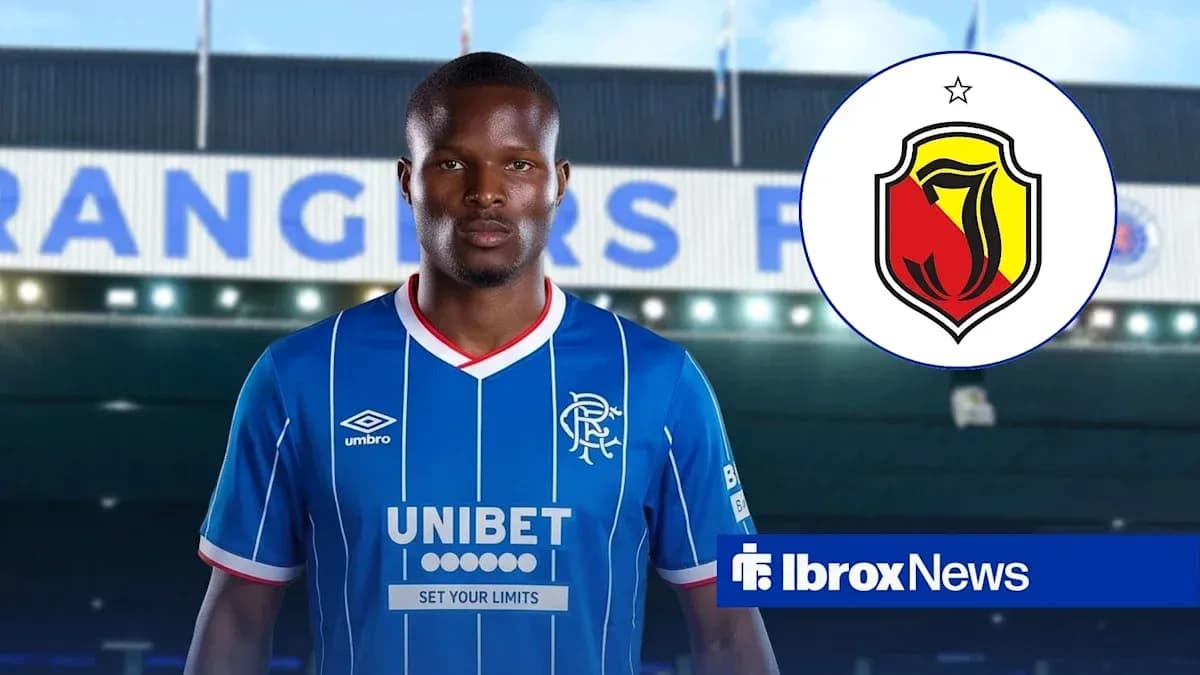 Jugador de Rangers posando en uniforme azul