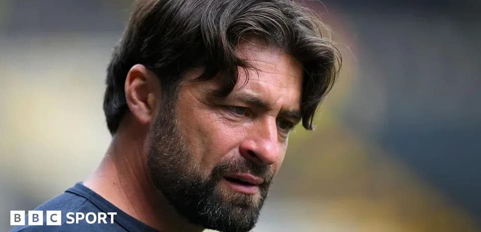 Entrenador en primer plano durante un evento deportivo