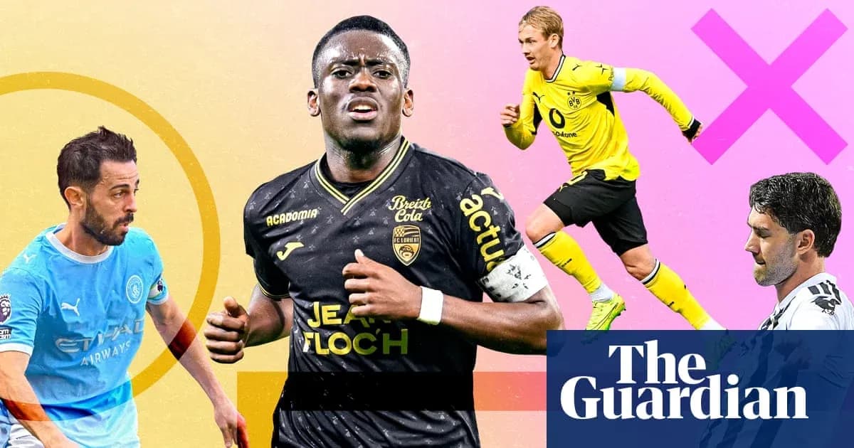 Cuatro jugadores de fútbol en un fondo colorido