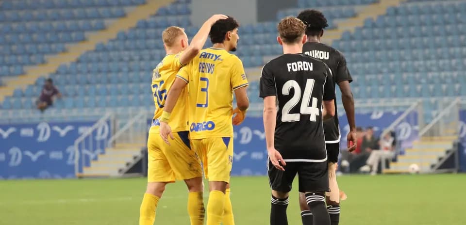 Jugadores de Maccabi Tel Aviv celebrando un gol