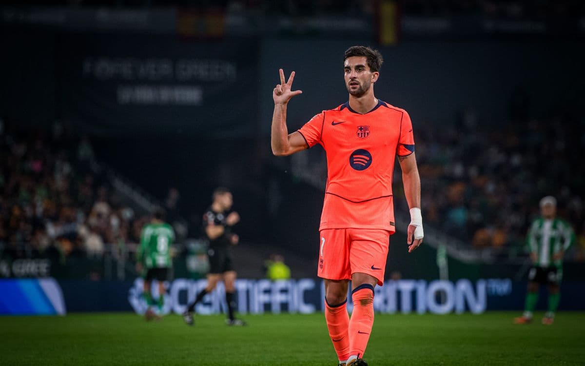 Jugador de Barcelona en partido contra Real Betis
