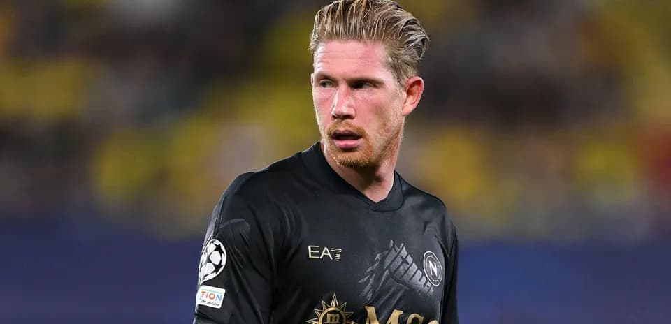 Jugador del Napoli en partido de Champions League