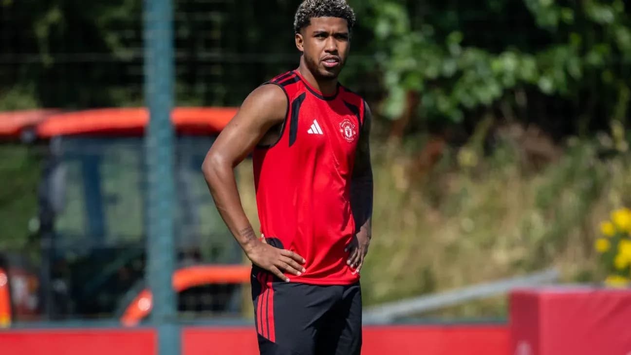 Jugador de Manchester United en sesión de entrenamiento