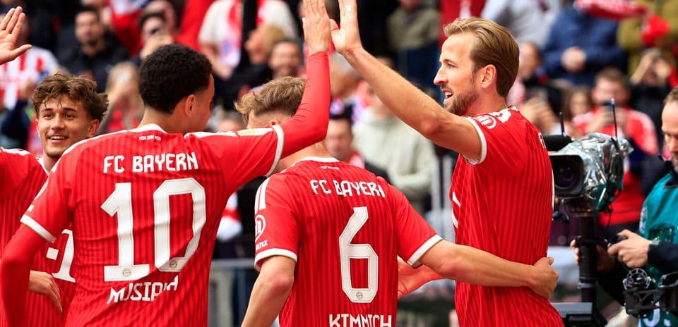 Jugadores de Bayern celebrando un gol en partido