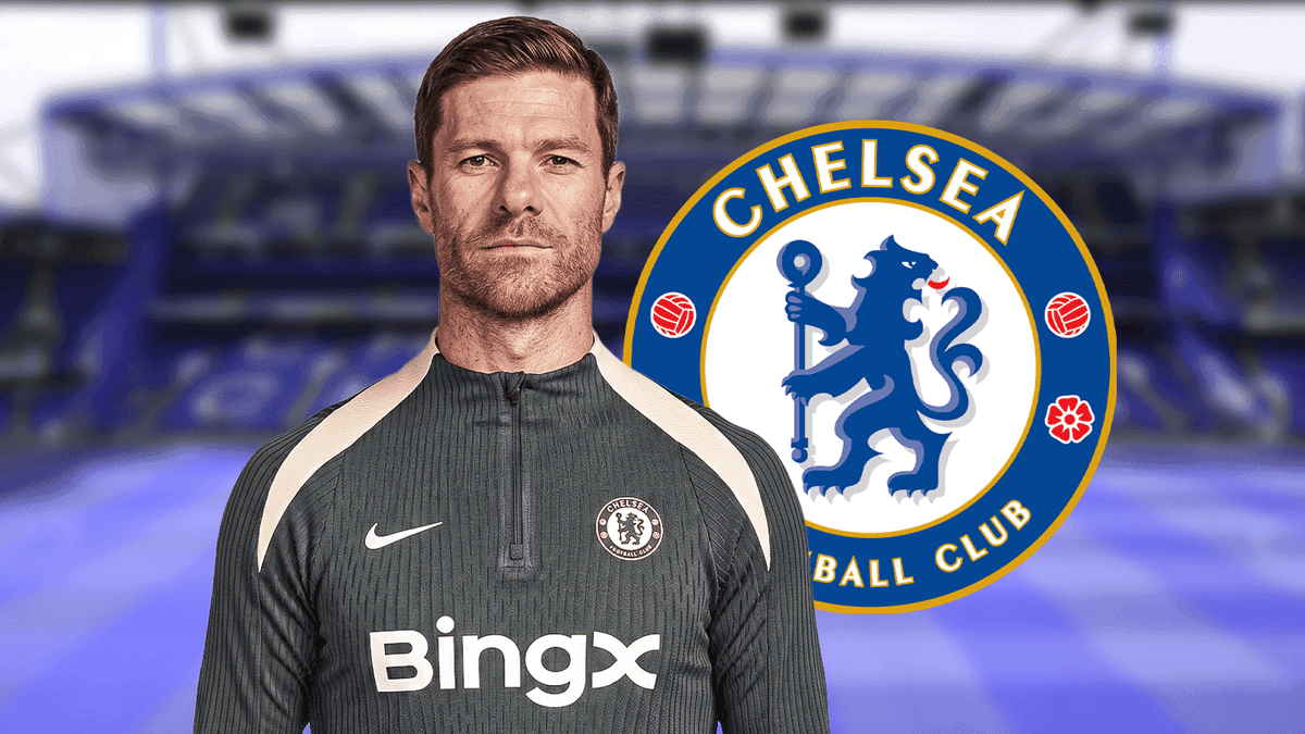 Entrenador de Chelsea con escudo del club de fondo