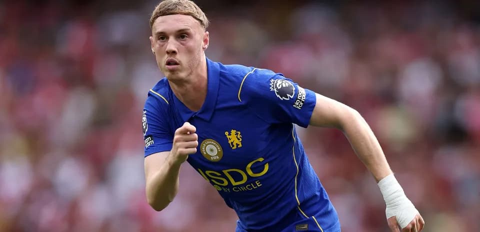 Jugador de Chelsea corriendo durante el partido