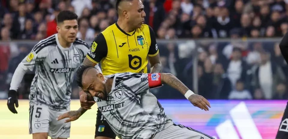 Acción de Colo Colo contra O'Higgins en partido