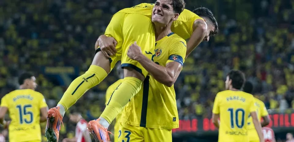 Celebración de jugadores del Villarreal en el partido