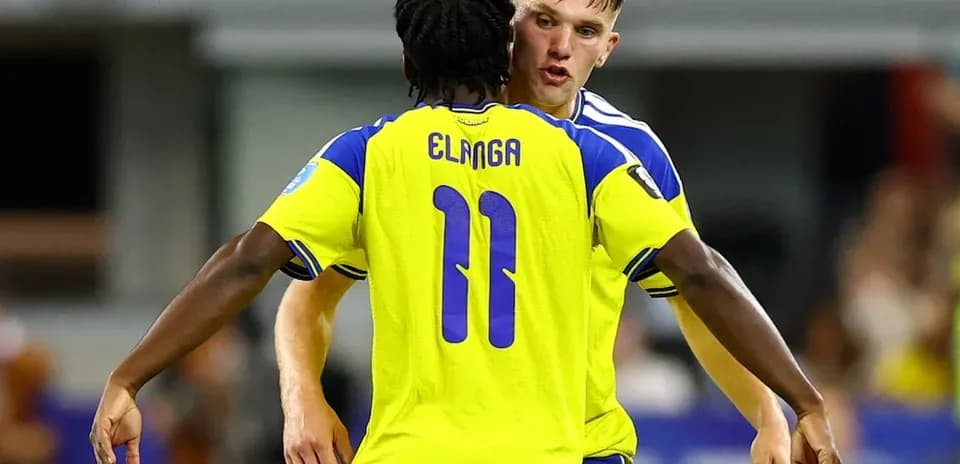 Jugadores de Suecia celebrando un gol