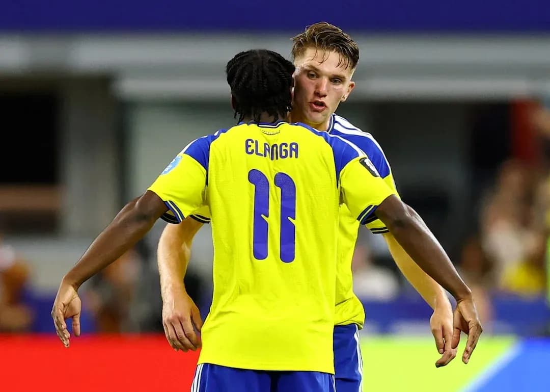 Jugadores de Suecia celebrando un gol