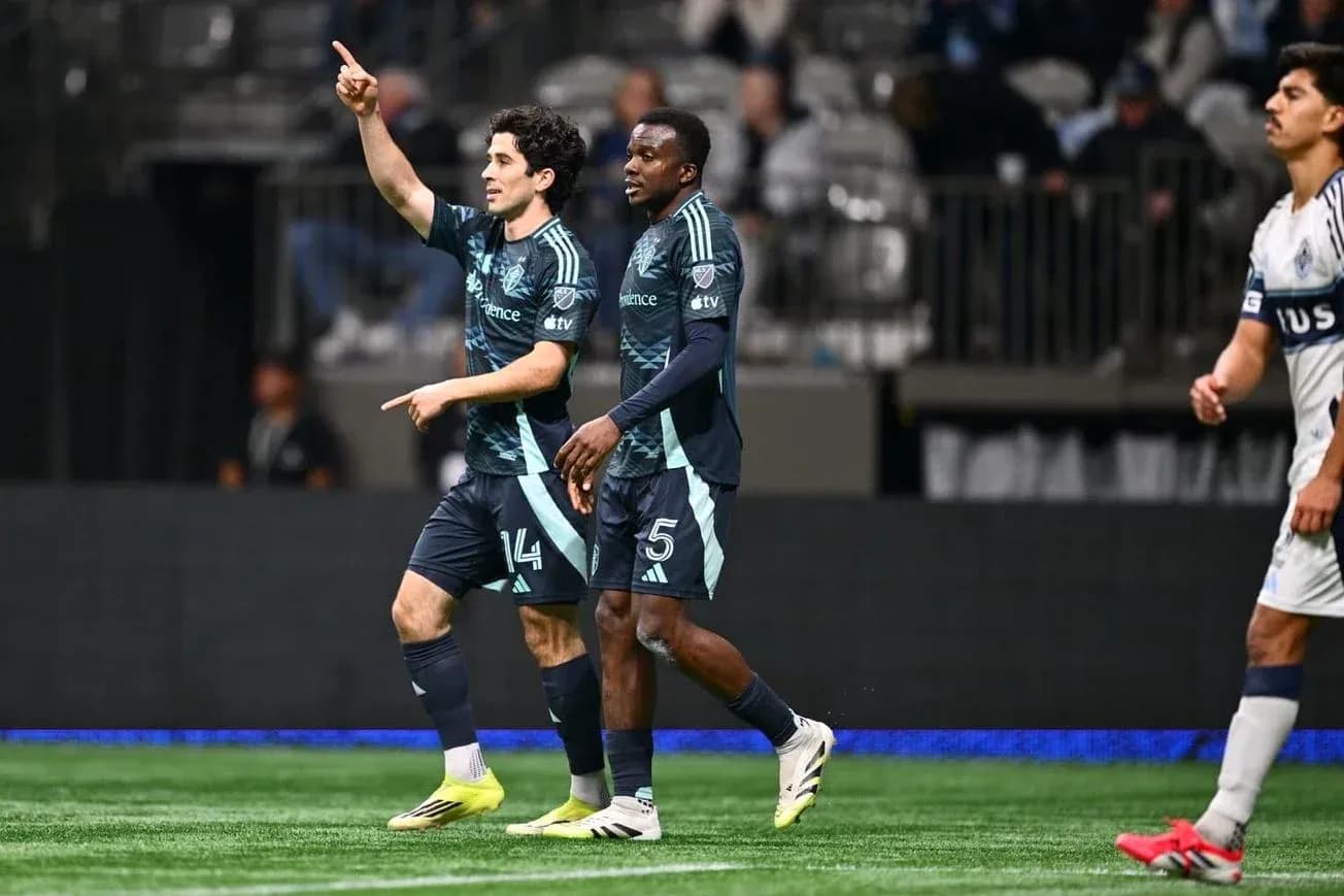 Jugadores de Seattle Sounders celebrando un gol