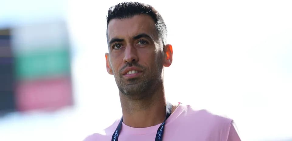 Jugador en el campo durante un evento deportivo