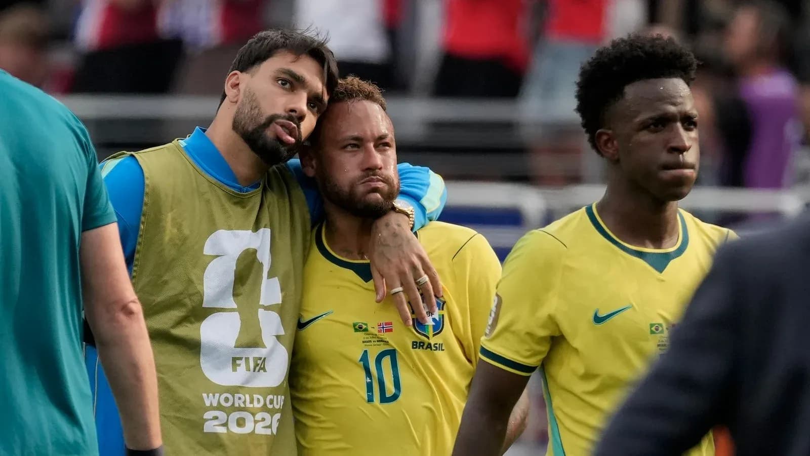 Jugadores de Brasil tras un partido de la Copa Mundial
