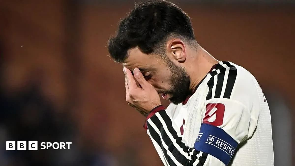 Jugador con la mano en la cara tras el partido