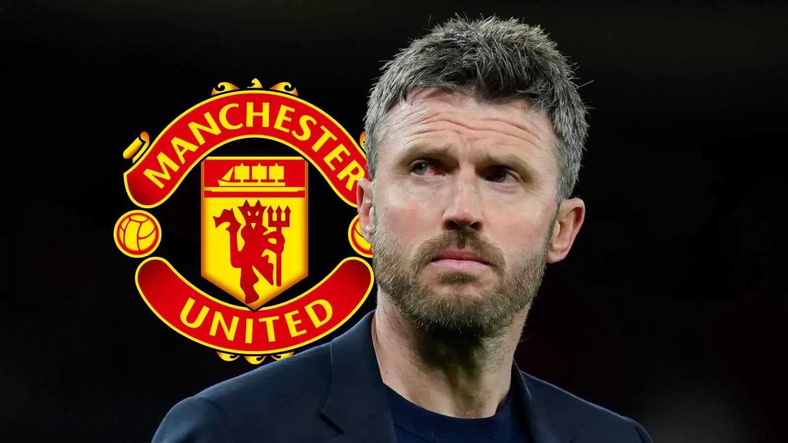 Entrenador de Manchester United frente a su logo