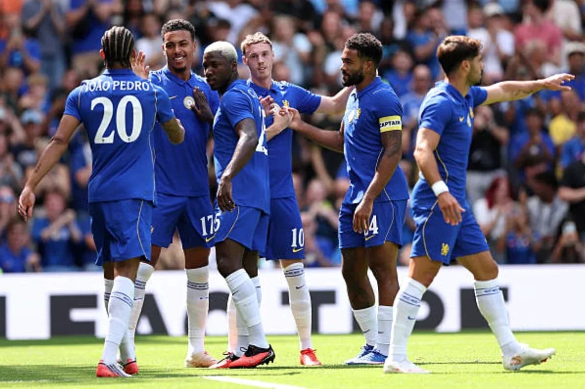 Jugadores de Chelsea celebrando un gol