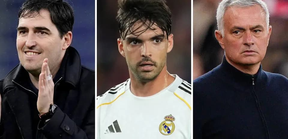 Tres personas en contexto futbolístico, dos entrenadores y un jugador