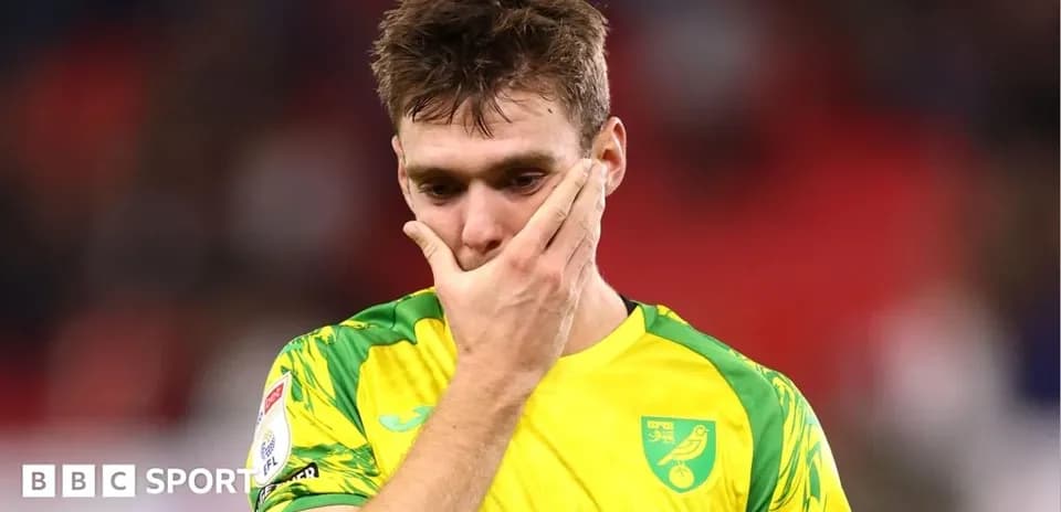 Jugador de Norwich City con expresión de desánimo