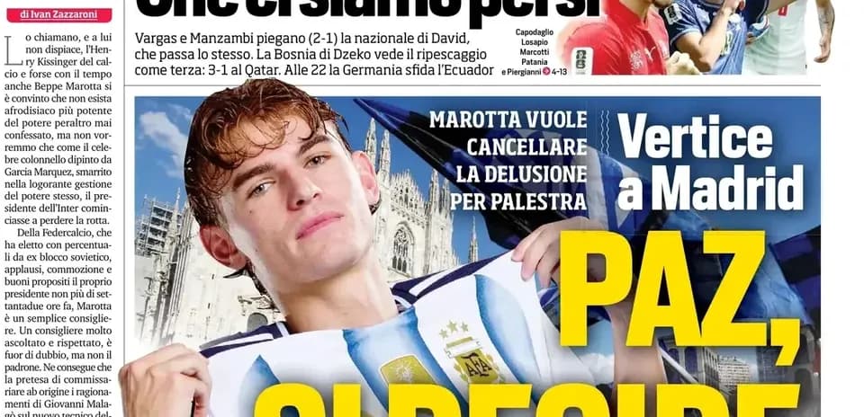 Jugador con camiseta argentina en portada de periódico