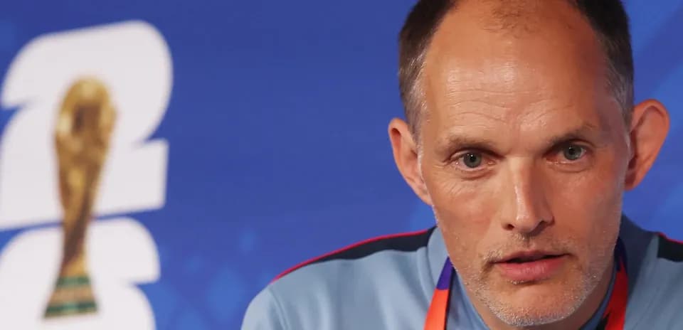 Entrenador en conferencia de prensa de FIFA 2026