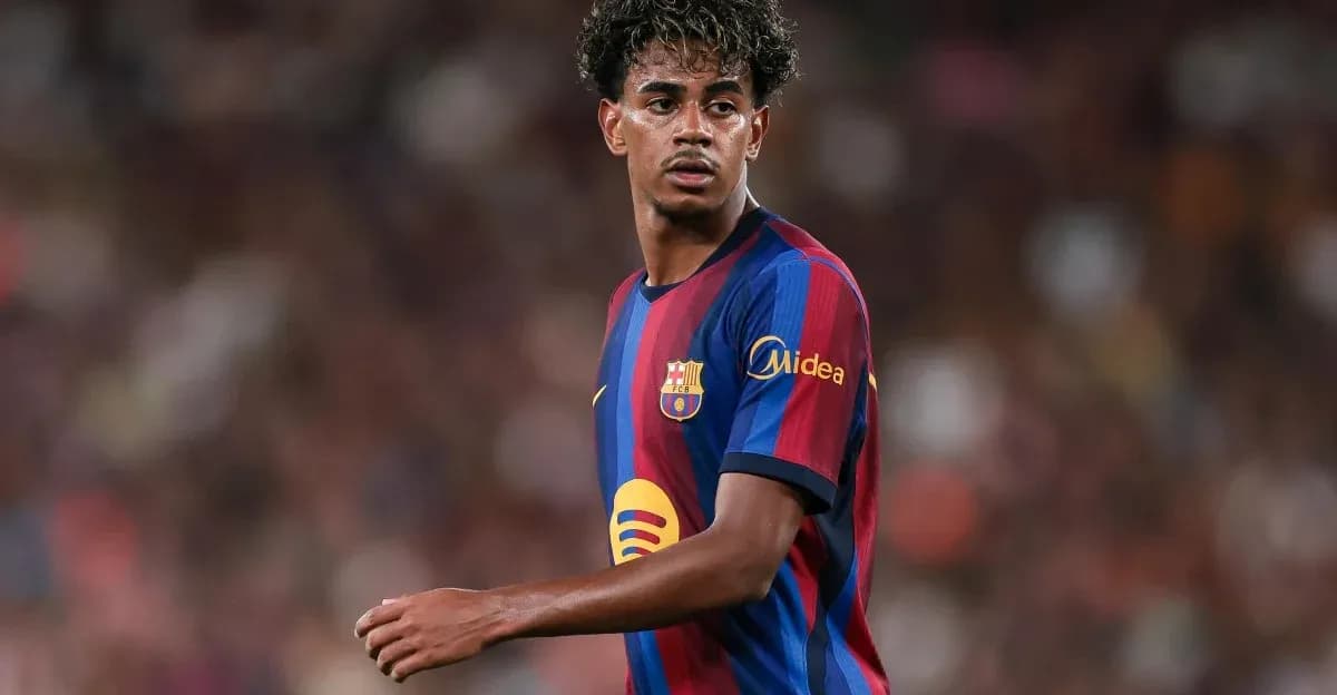 Jugador de Barcelona en el campo durante partido