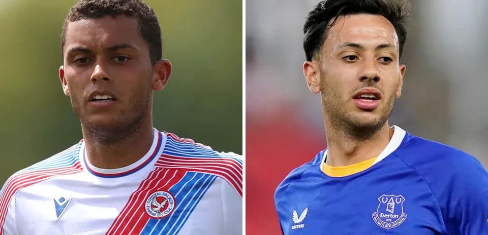 Jugadores de fútbol en uniforme de sus equipos