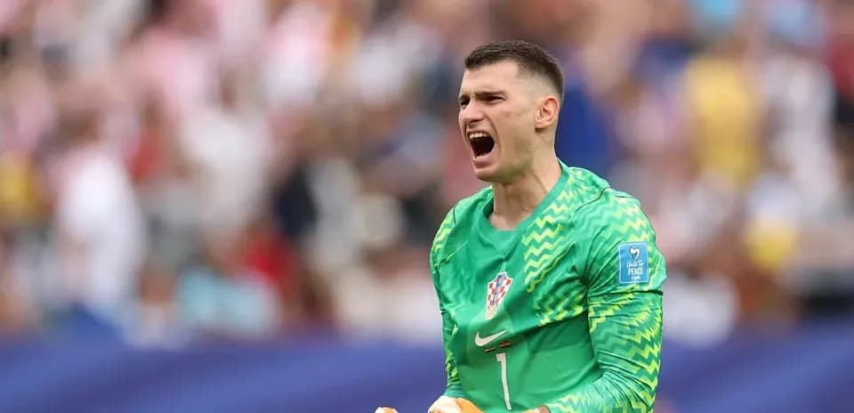 Portero de Croacia celebrando en el partido
