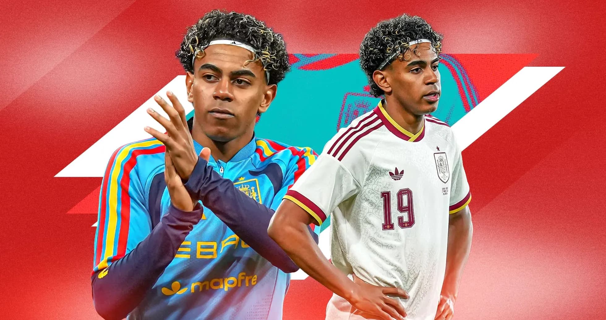 Jugador de fútbol con dos uniformes de España