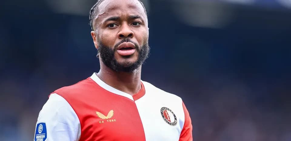 Jugador de Feyenoord en el campo durante partido