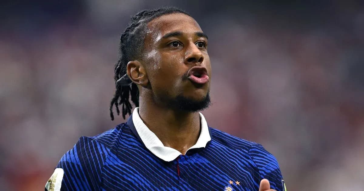 Jugador de Francia hablando durante un partido