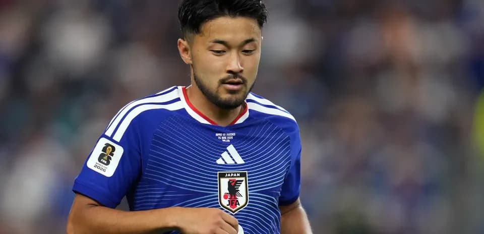 Jugador de Japón en partido de fútbol