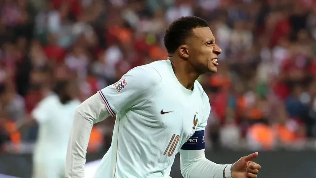 Jugador de Francia celebrando un gol en el partido