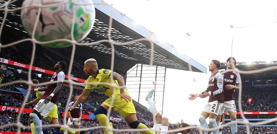 Gol de Tottenham contra Aston Villa