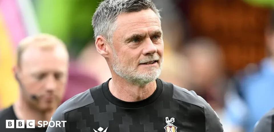 Entrenador de Bradford City en el campo