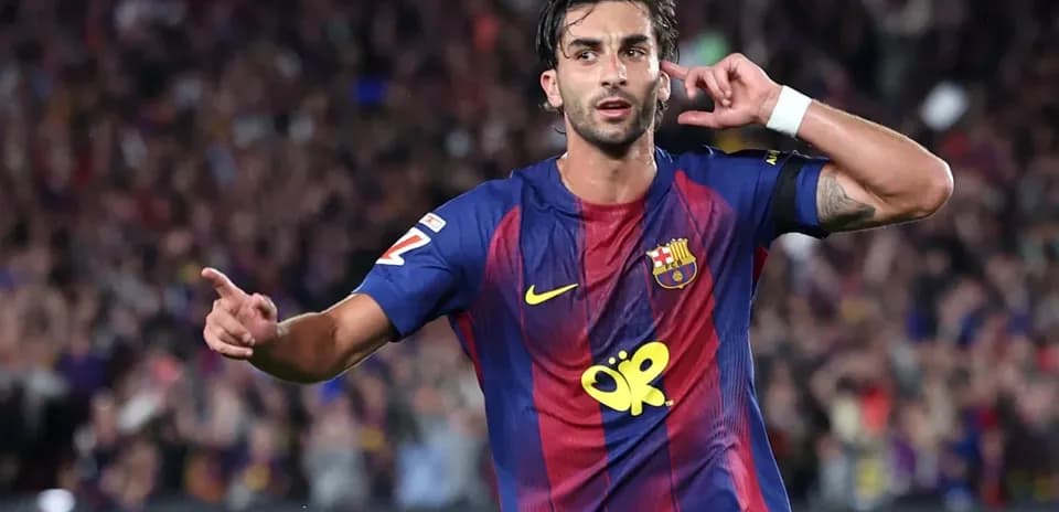Jugador del Barcelona celebra un gol en el estadio