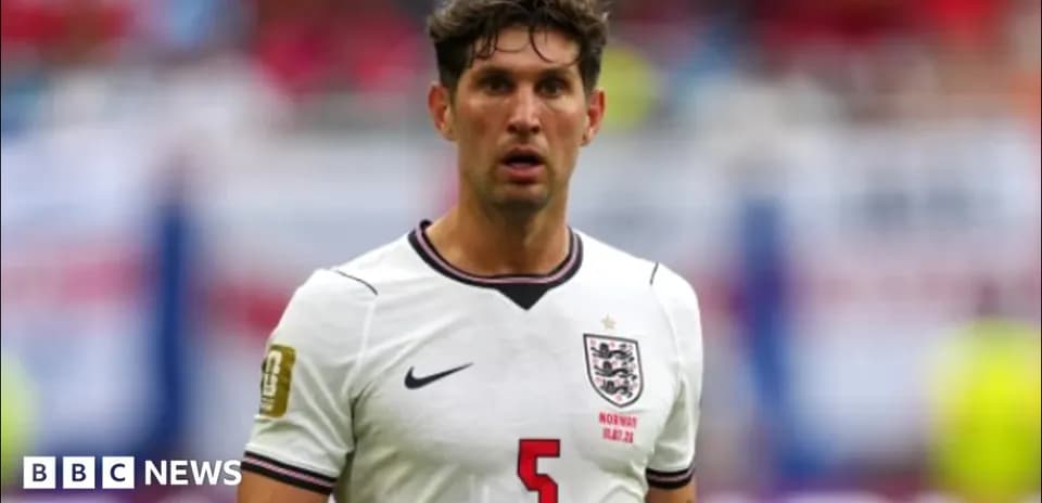 Jugador de Inglaterra en partido de fútbol