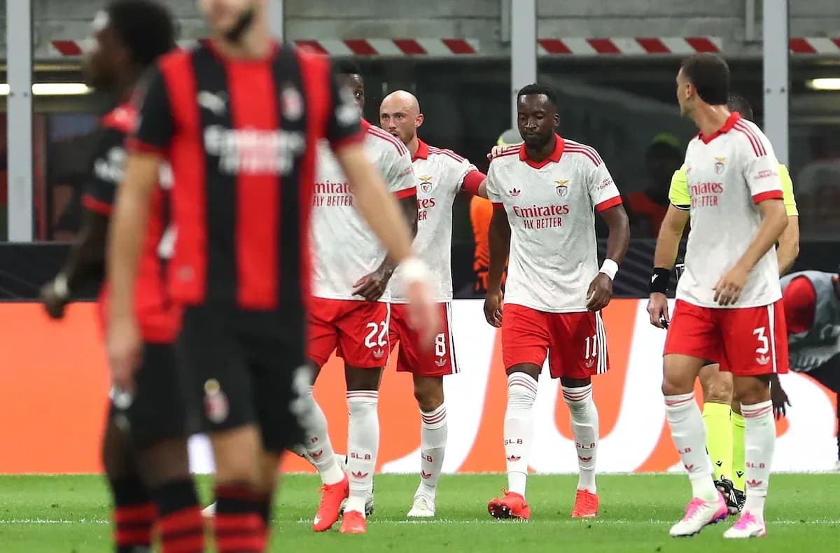 Jugadores de Benfica celebrando un gol