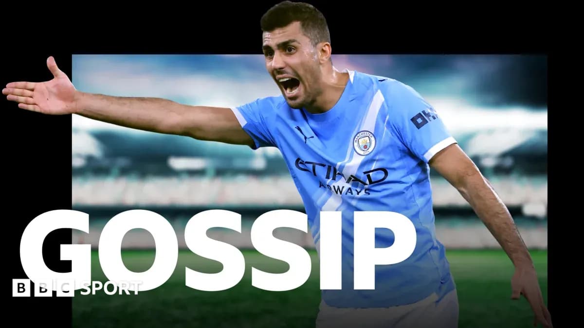 Jugador de Manchester City señalando durante un partido