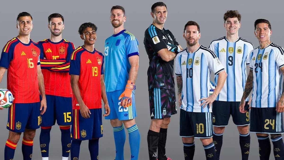 Jugadores de España y Argentina en el Mundial