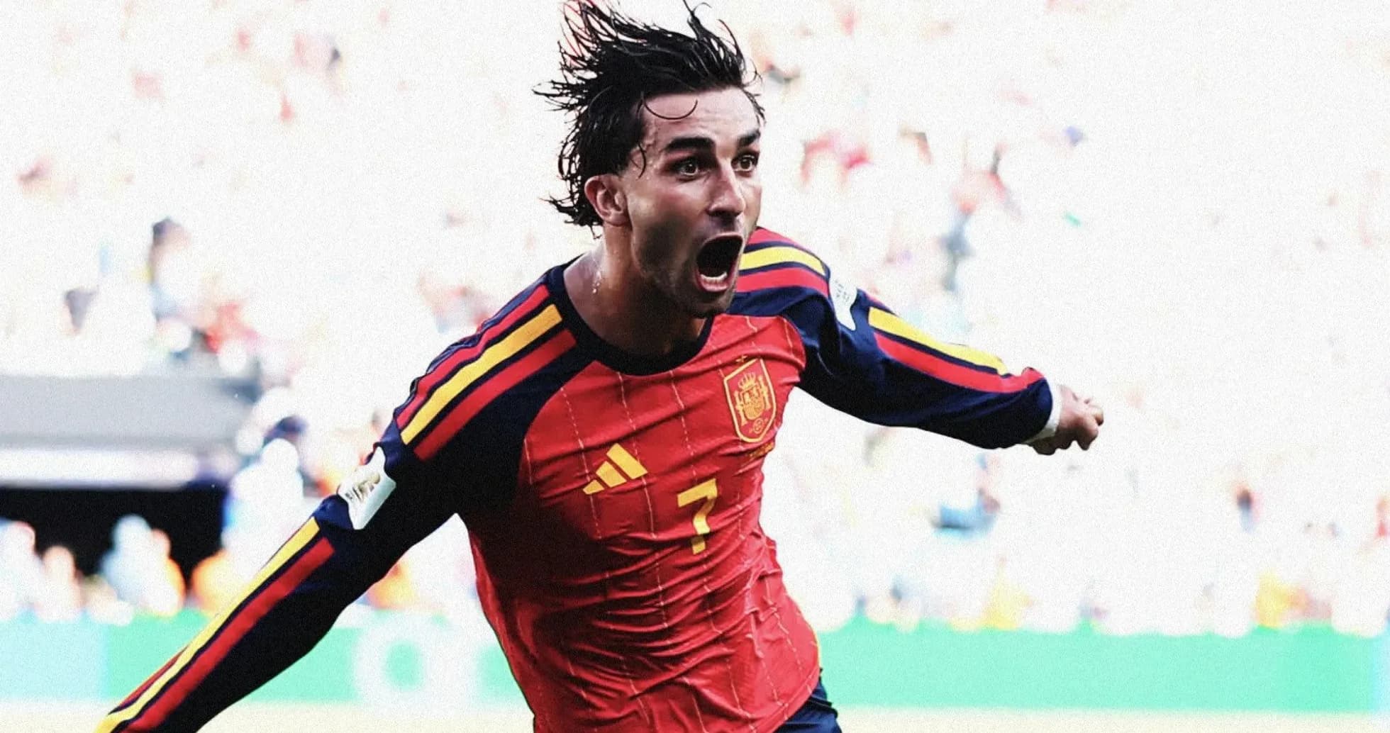 Jugador celebrando un gol con la camiseta de España
