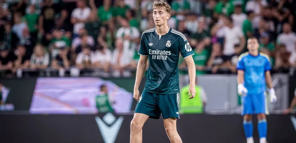 Jugador de Real Madrid en el campo durante el partido