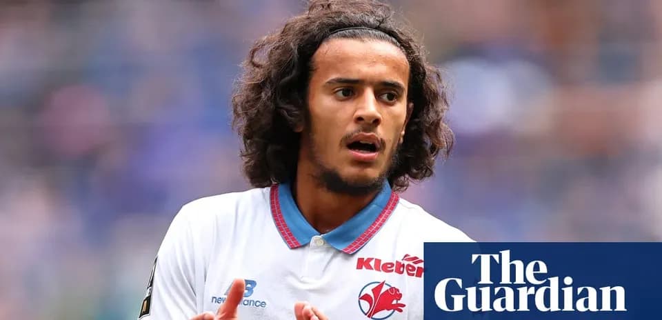 Jugador del LOSC Lille en acción durante el partido