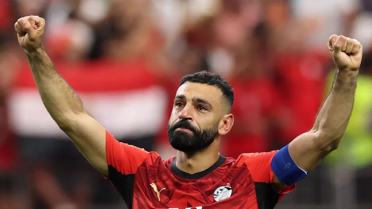 Jugador levantando el puño tras el partido