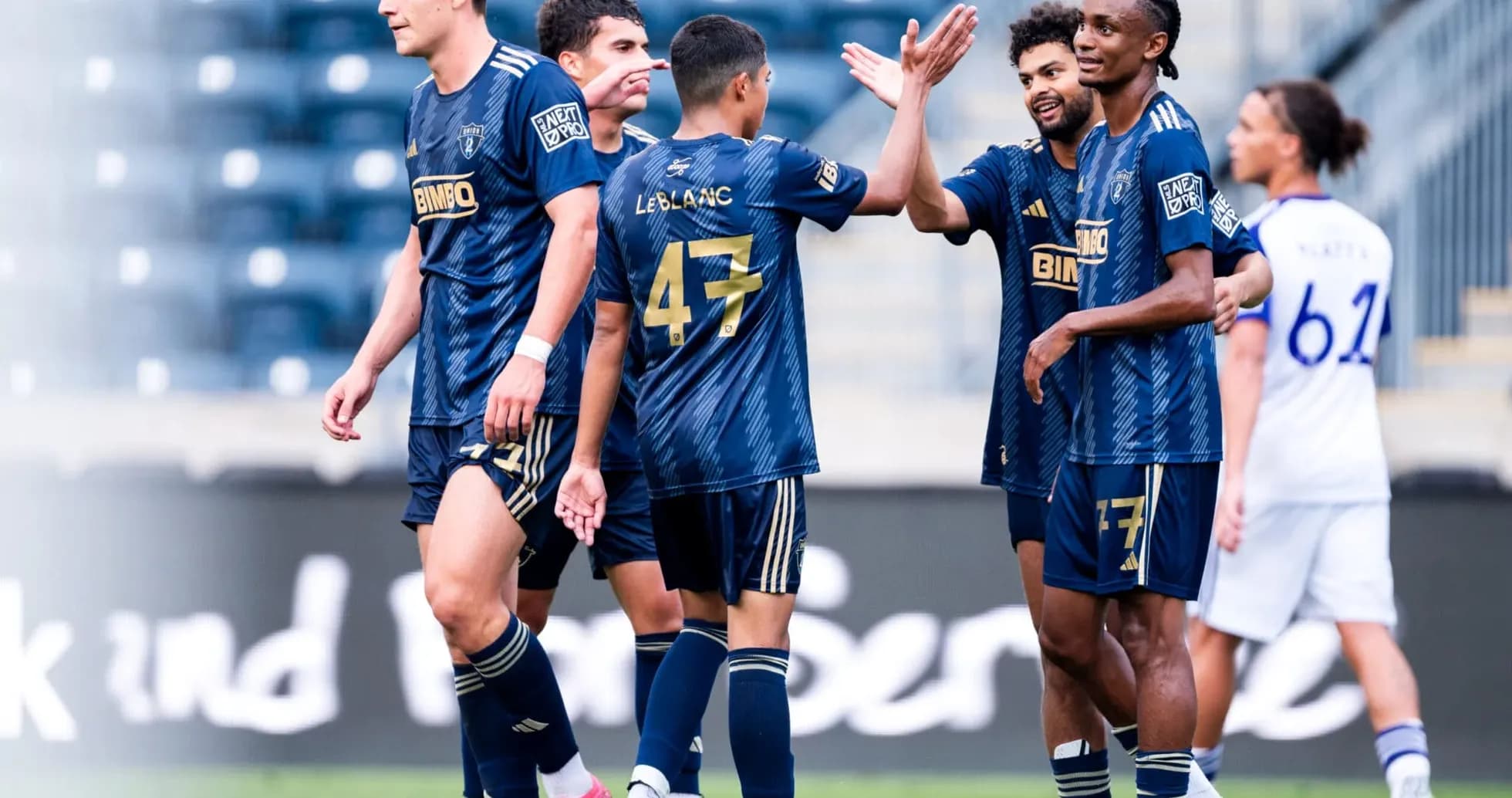 Jugadores del Philadelphia Union II celebrando un gol