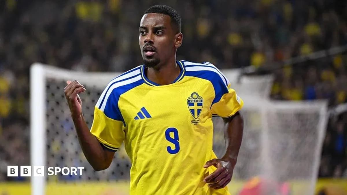 Jugador de Suecia celebrando un gol en partido