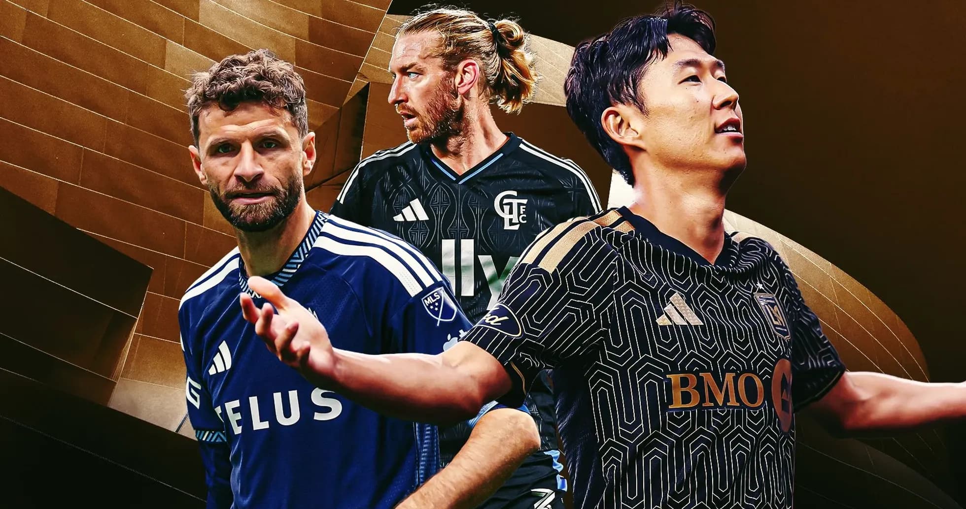 Tres jugadores de fútbol en camisetas de equipos distintos