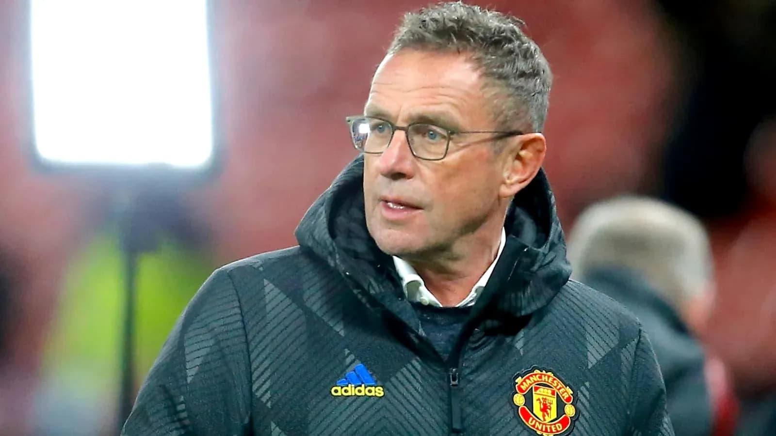 Entrenador de Manchester United en el estadio
